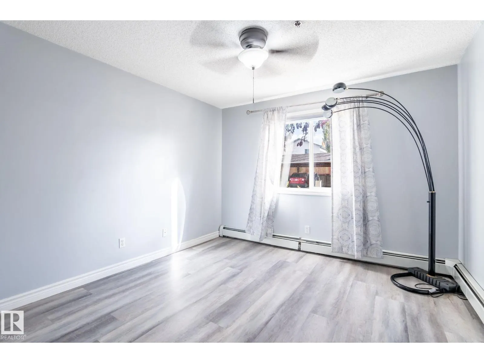 #114 2305 35A AV NW