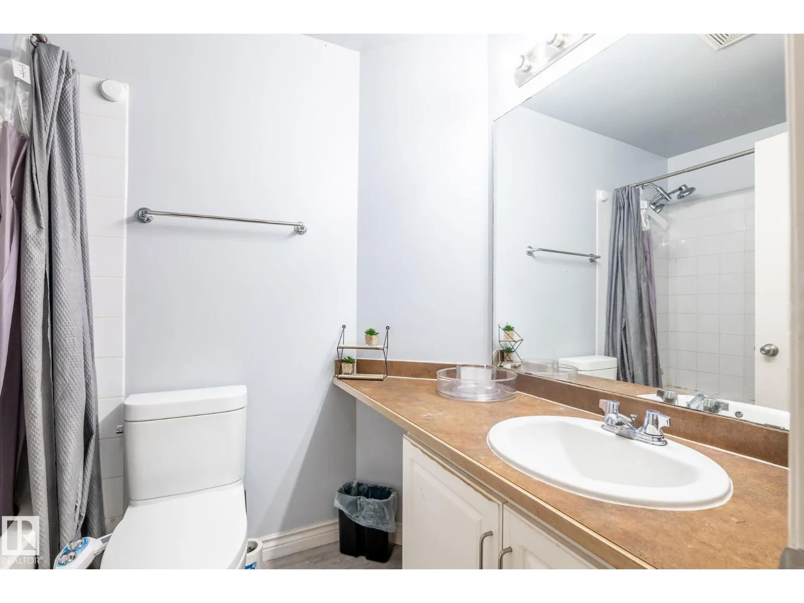 #114 2305 35A AV NW
