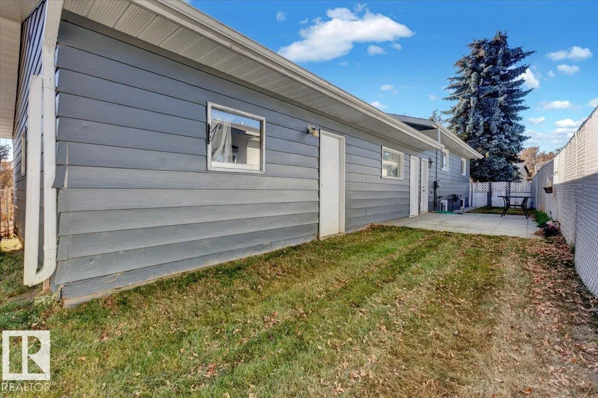 6 GLENDALE CR