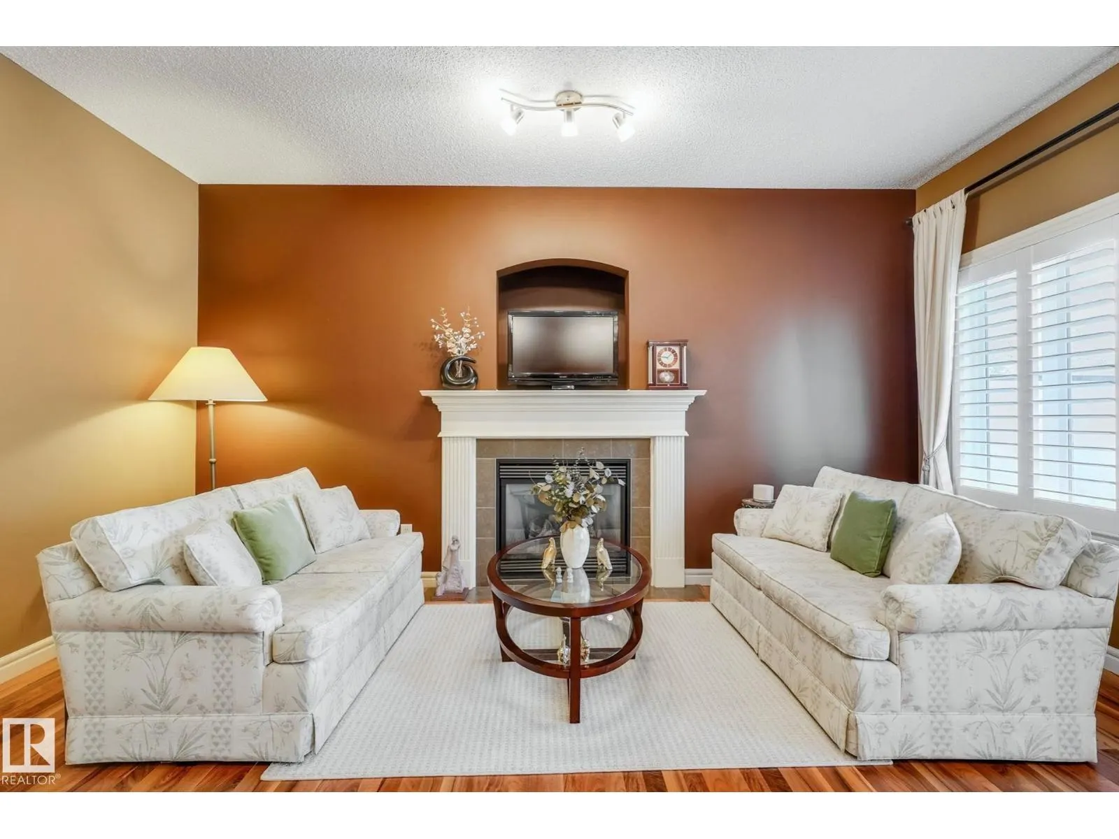 1926 119A ST SW