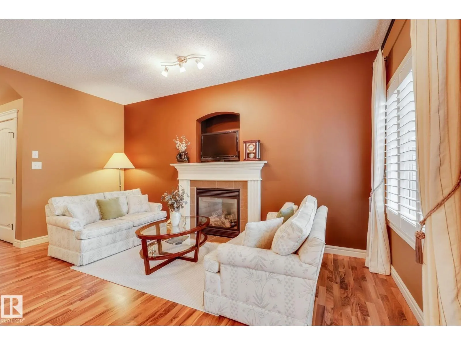 1926 119A ST SW