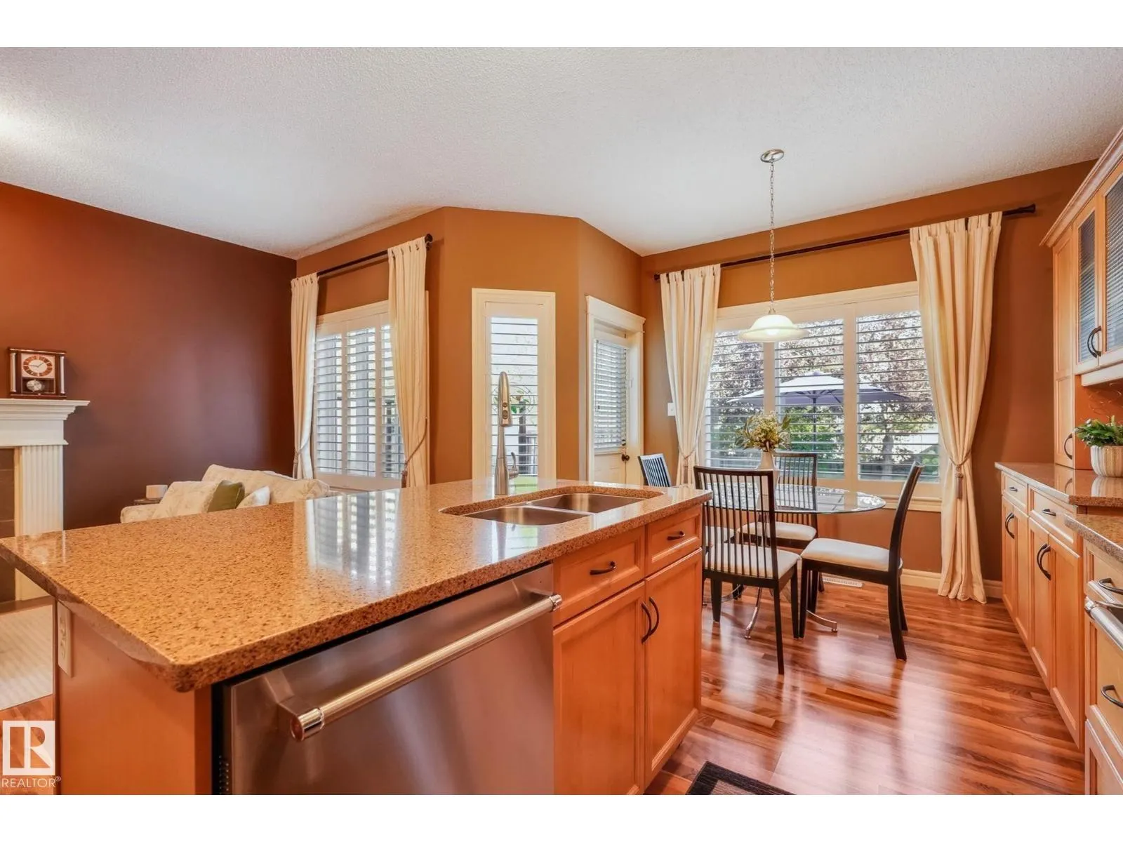 1926 119A ST SW