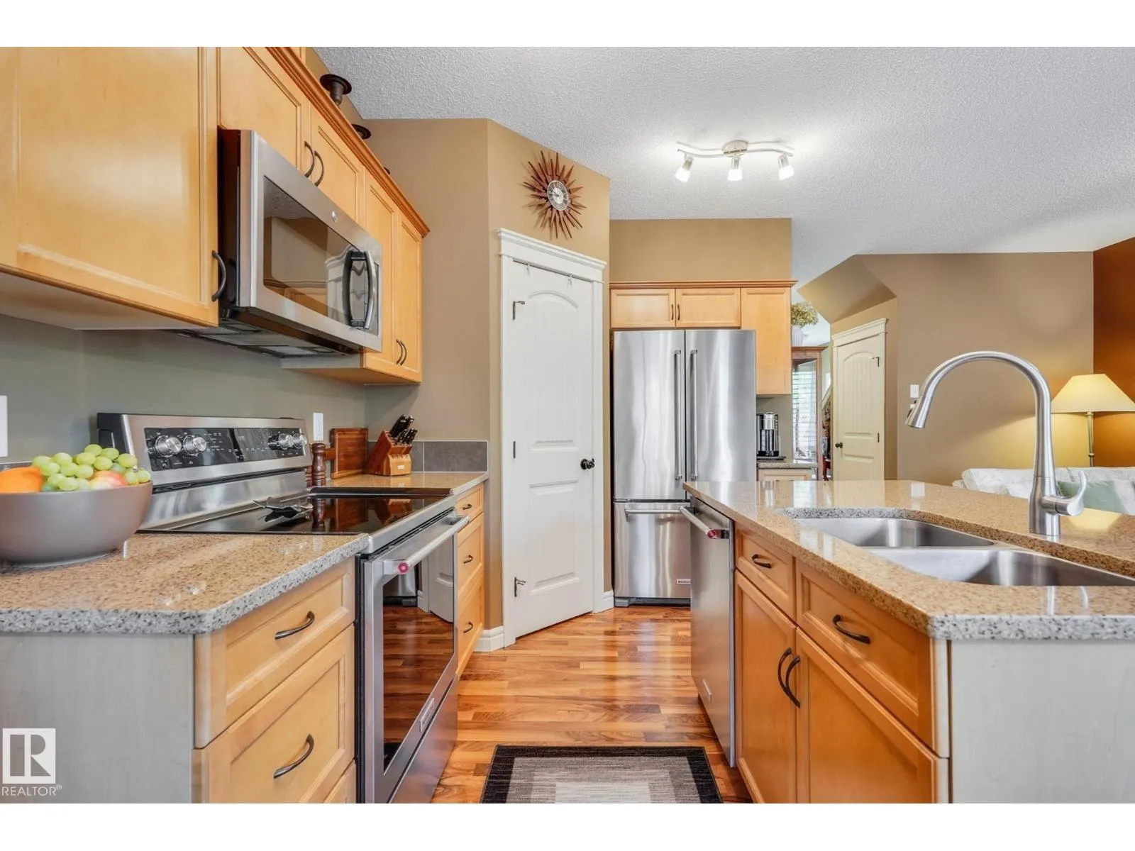 1926 119A ST SW
