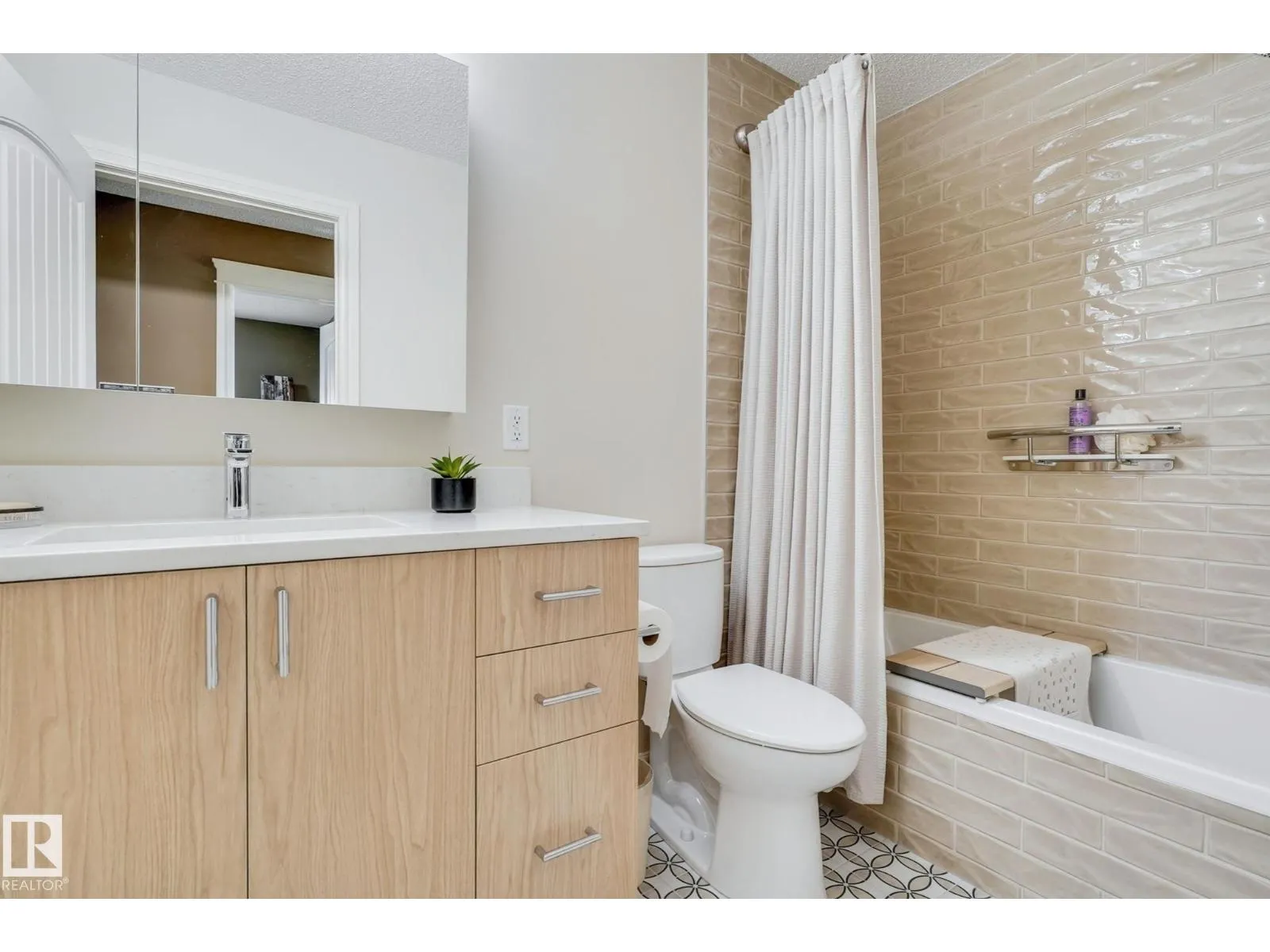 1926 119A ST SW