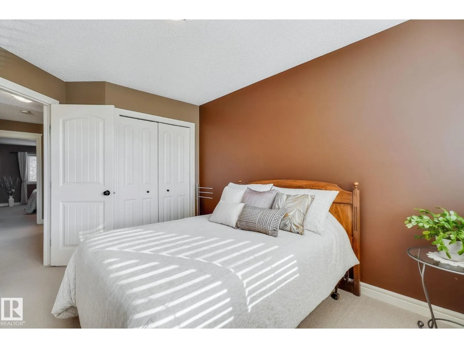 1926 119A ST SW