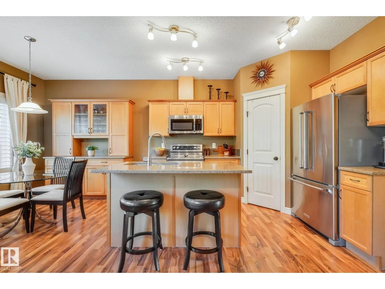 1926 119A ST SW