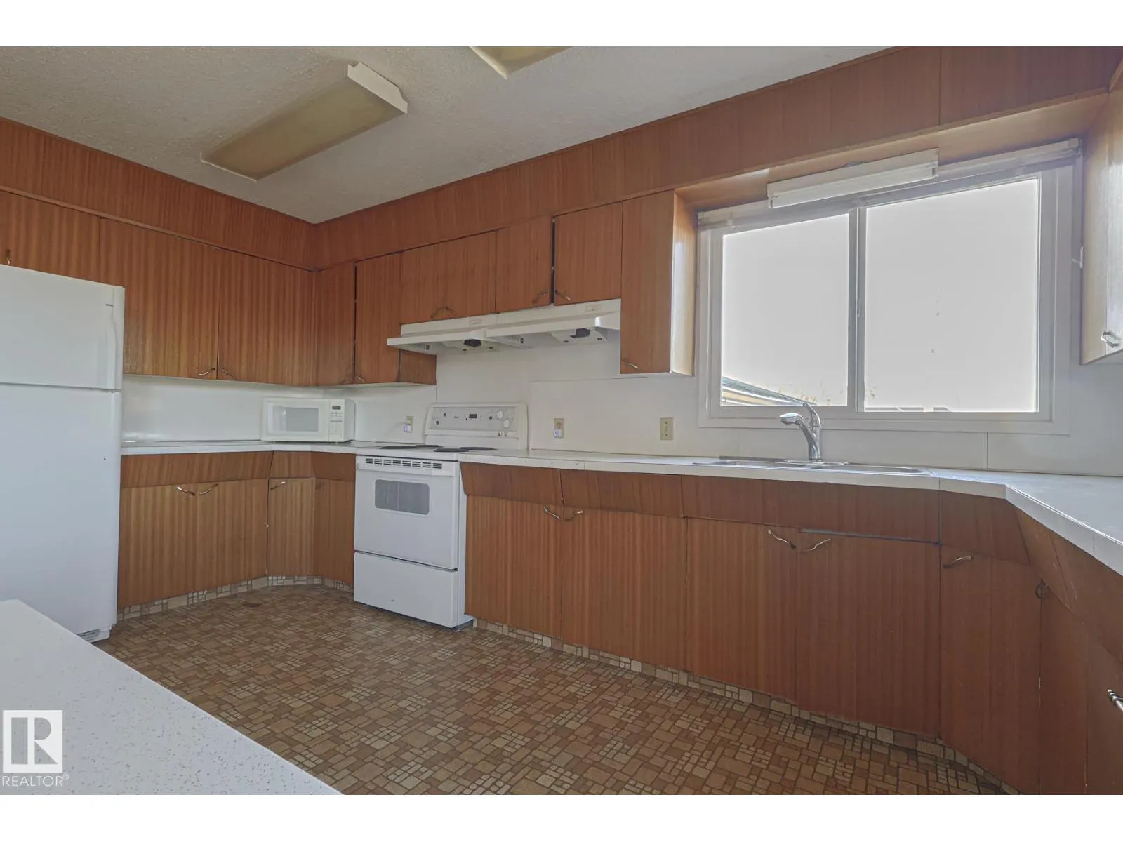 51249 RGE ROAD 232