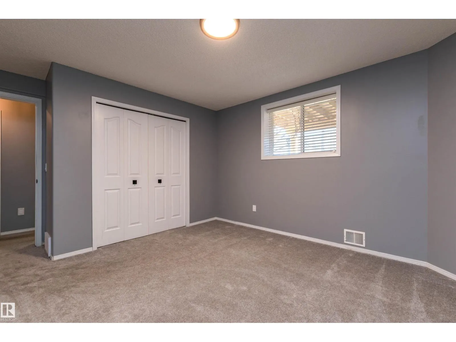 225 FORREST DR