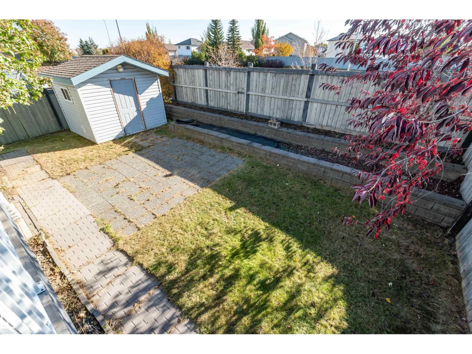 225 FORREST DR