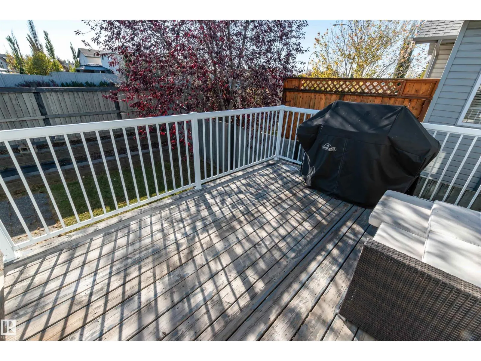 225 FORREST DR