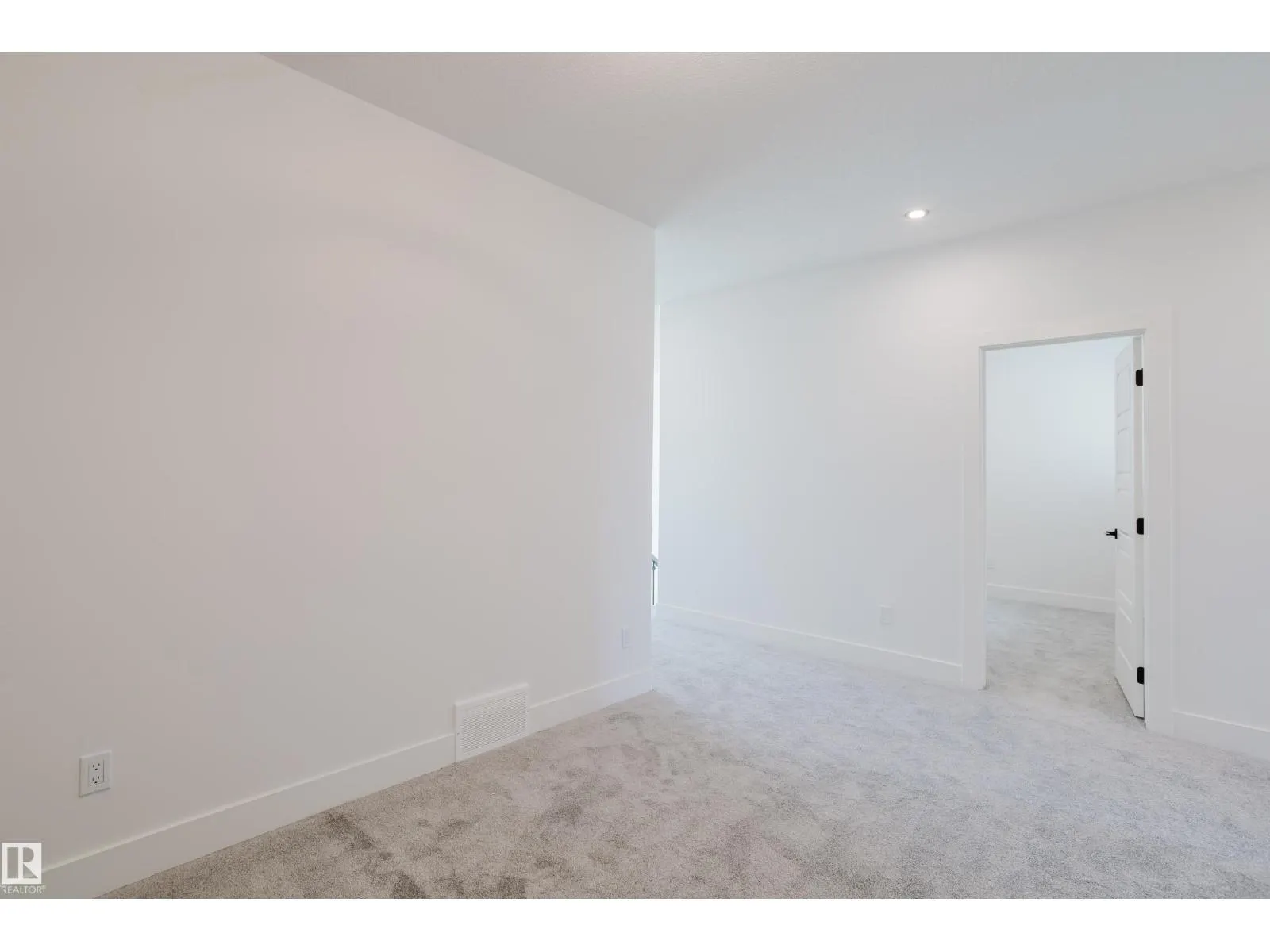 2803 188 ST NW