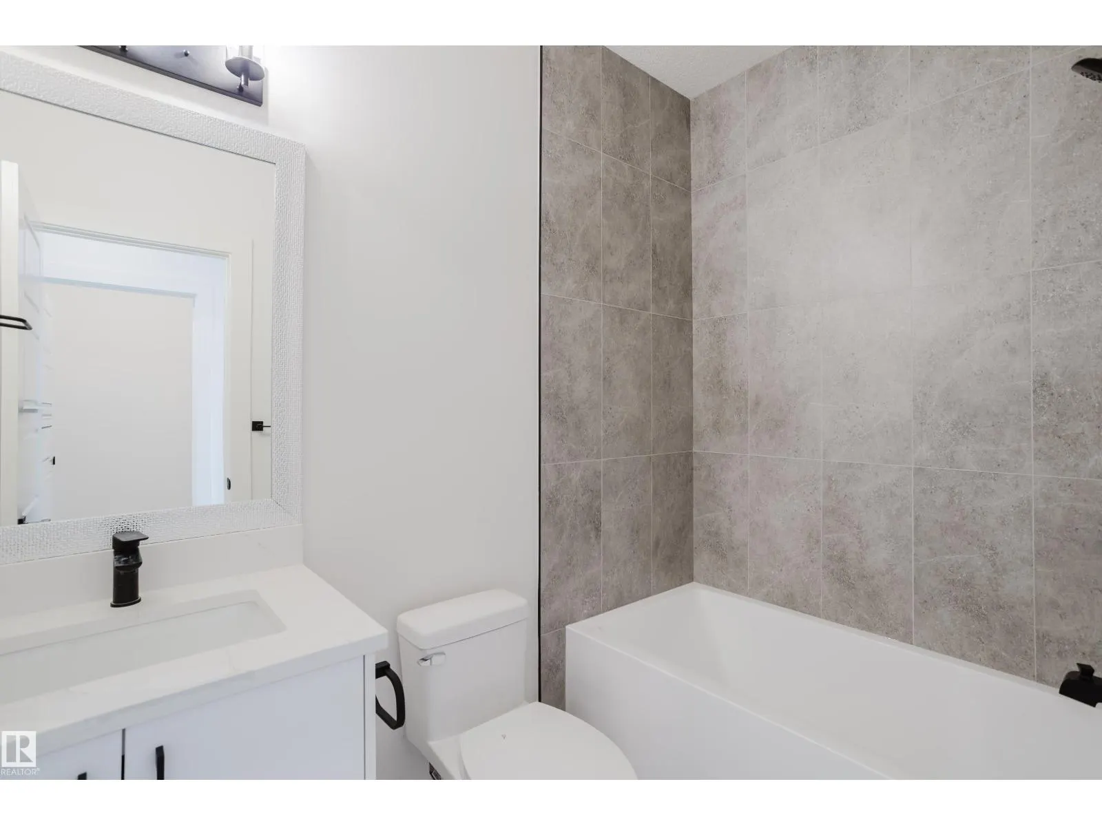 2803 188 ST NW