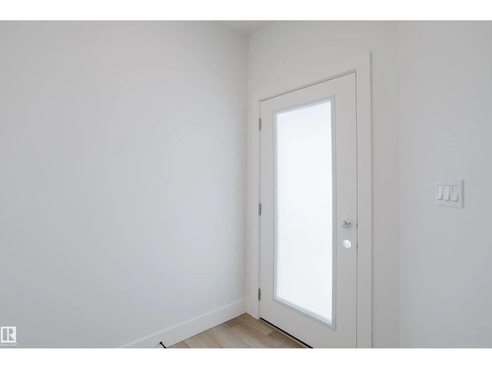 2803 188 ST NW