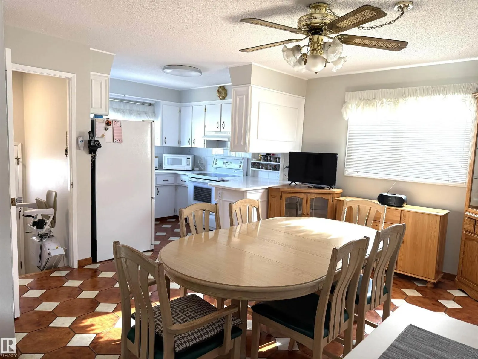 14107 96 ST NW