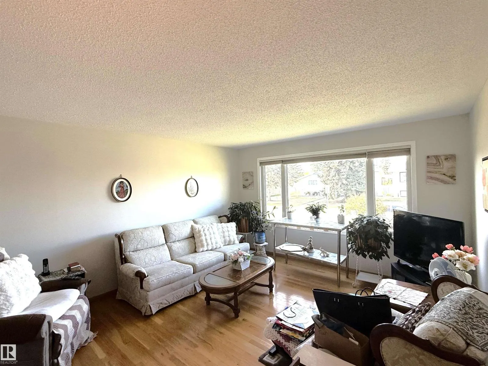 14107 96 ST NW