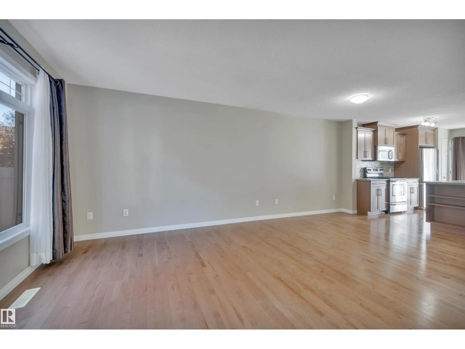 #148 1804 70 ST SW