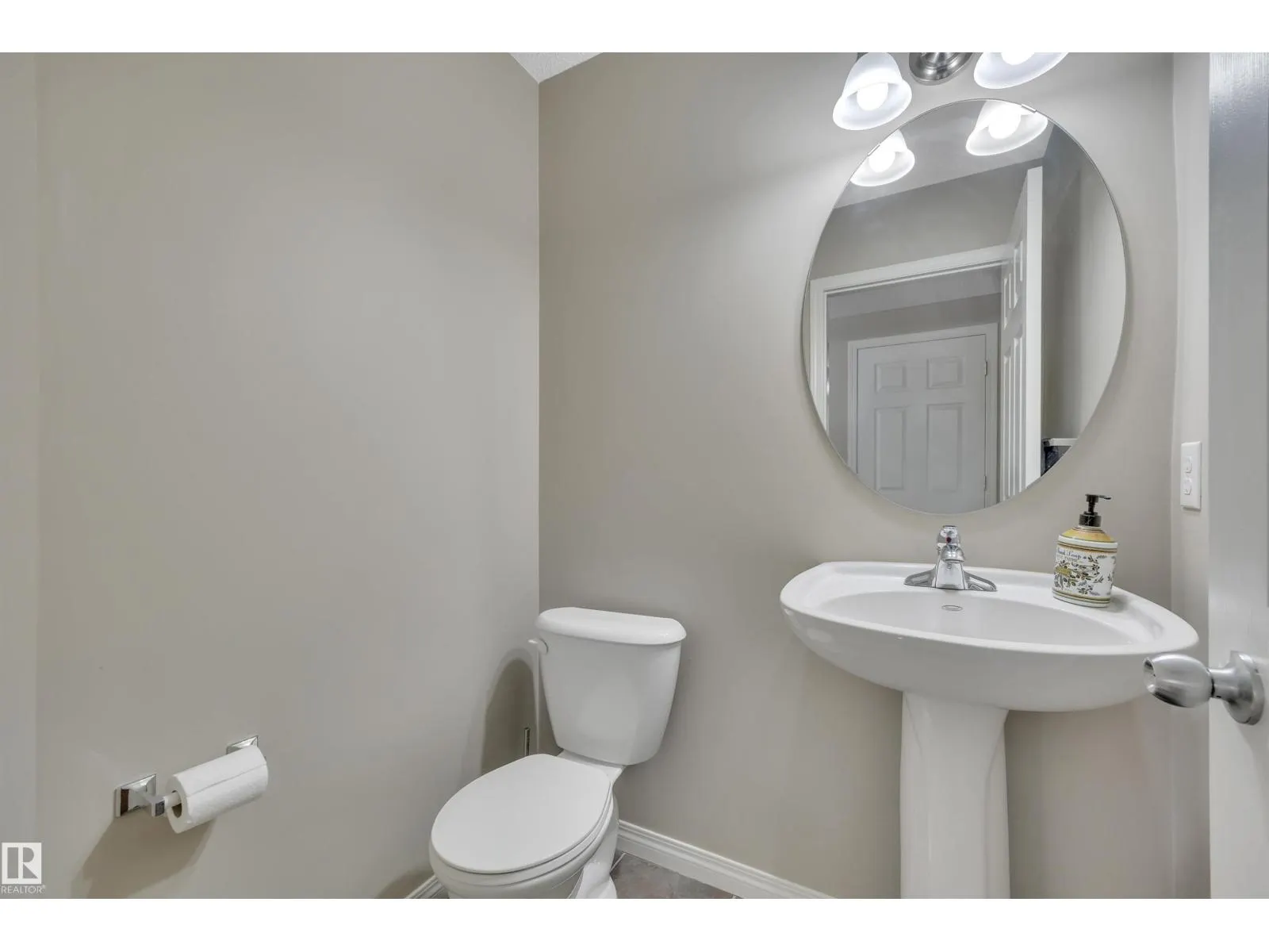 #148 1804 70 ST SW