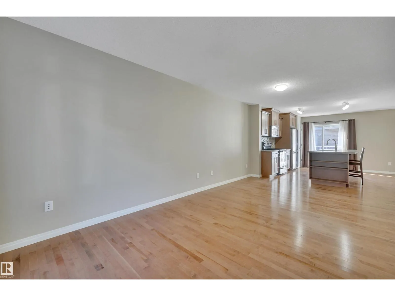 #148 1804 70 ST SW