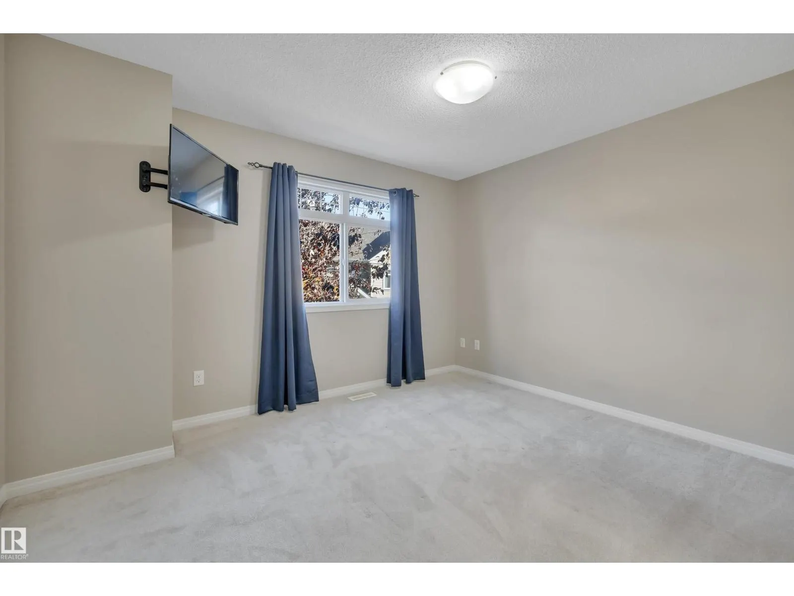 #148 1804 70 ST SW