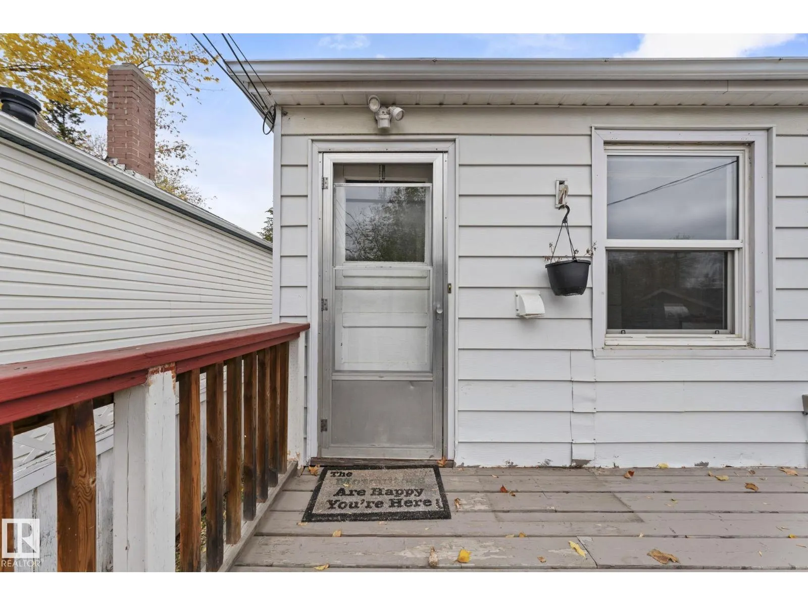 9809 83 AV NW