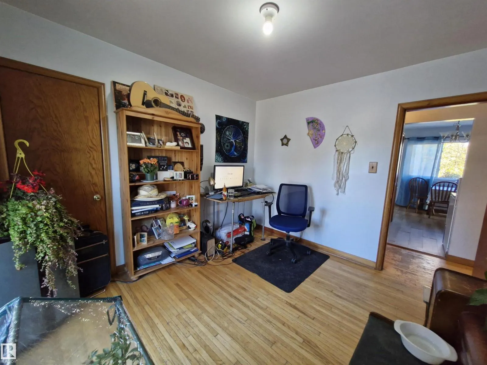 4818 32 ST