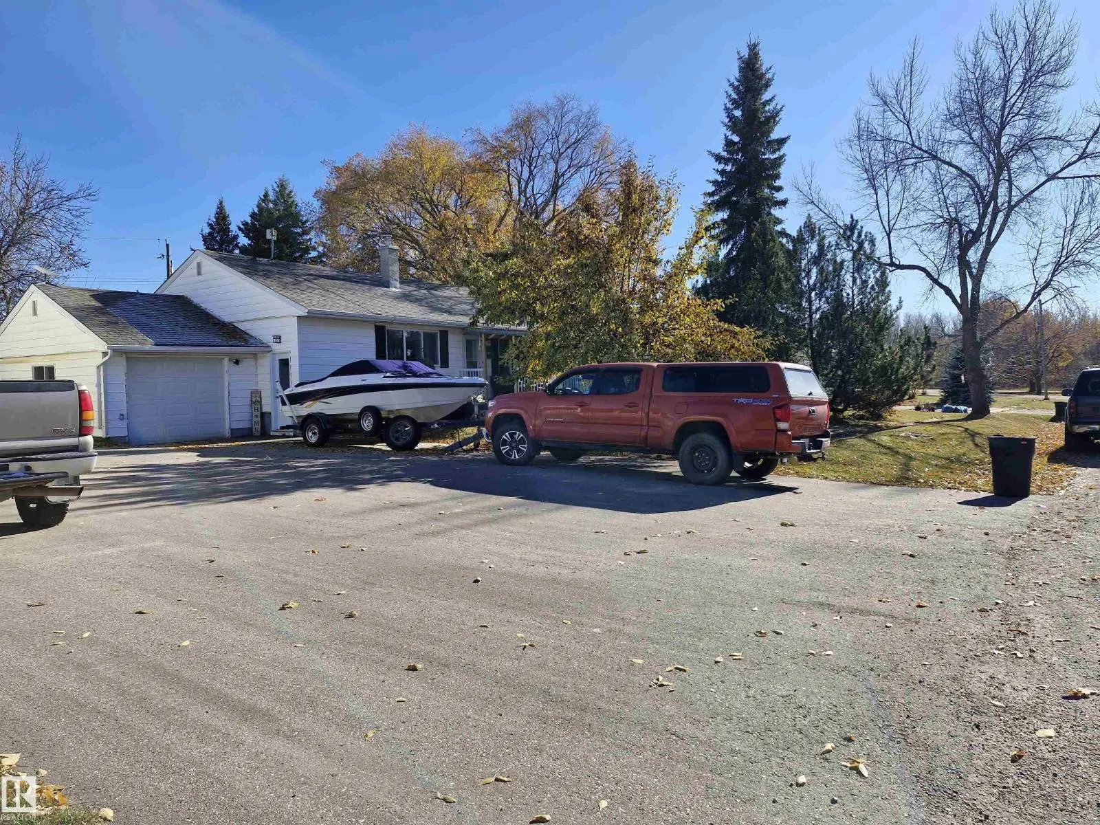 4818 32 ST