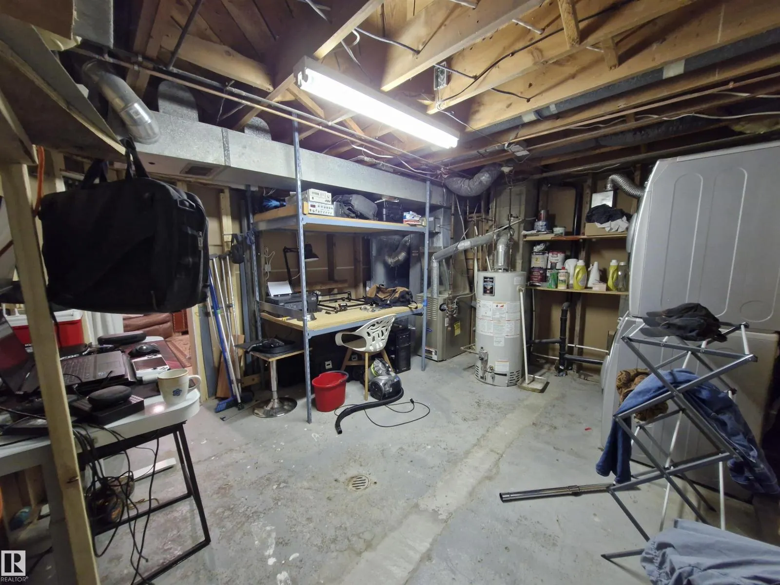 4818 32 ST