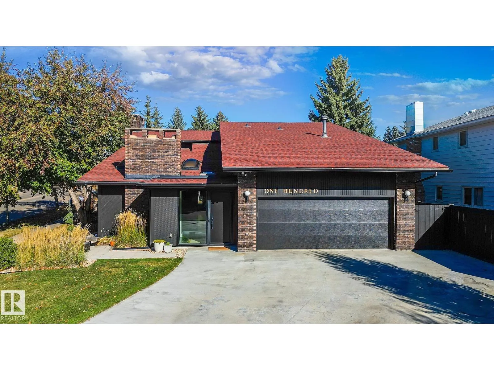 100 WOLF WILLOW CR NW