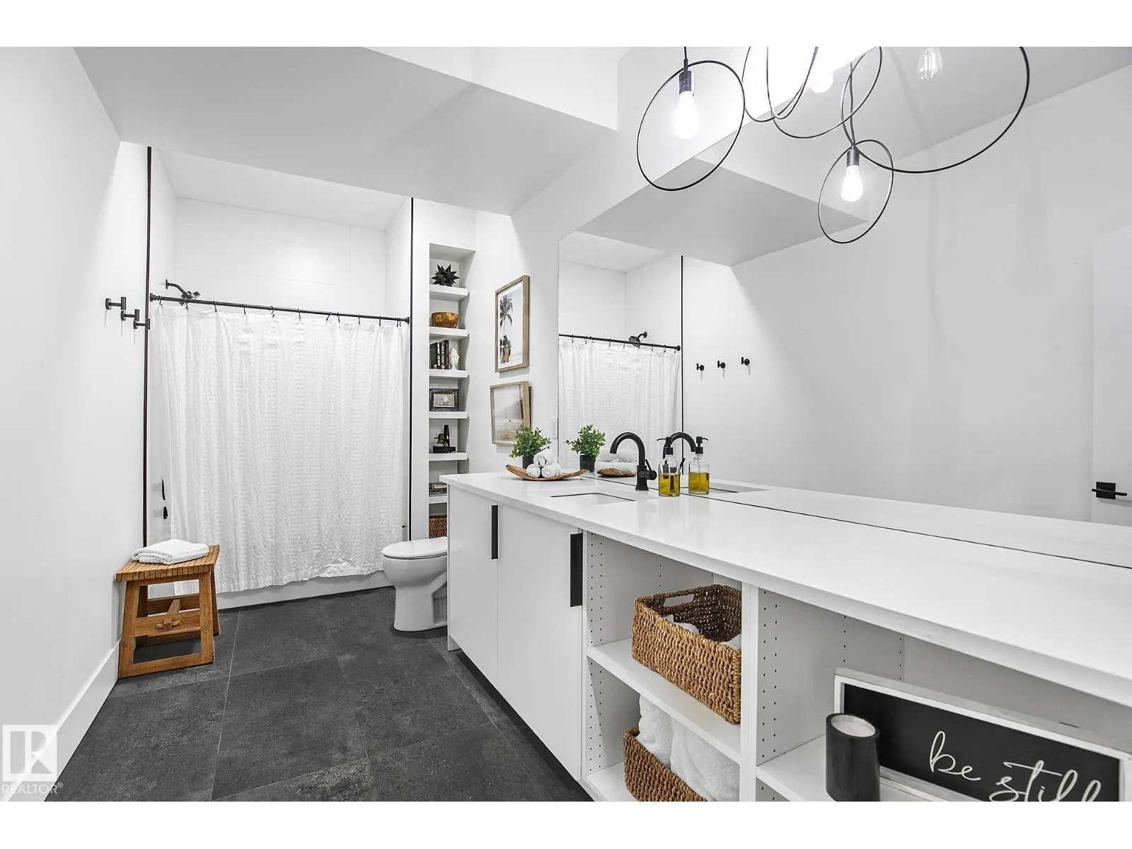100 WOLF WILLOW CR NW