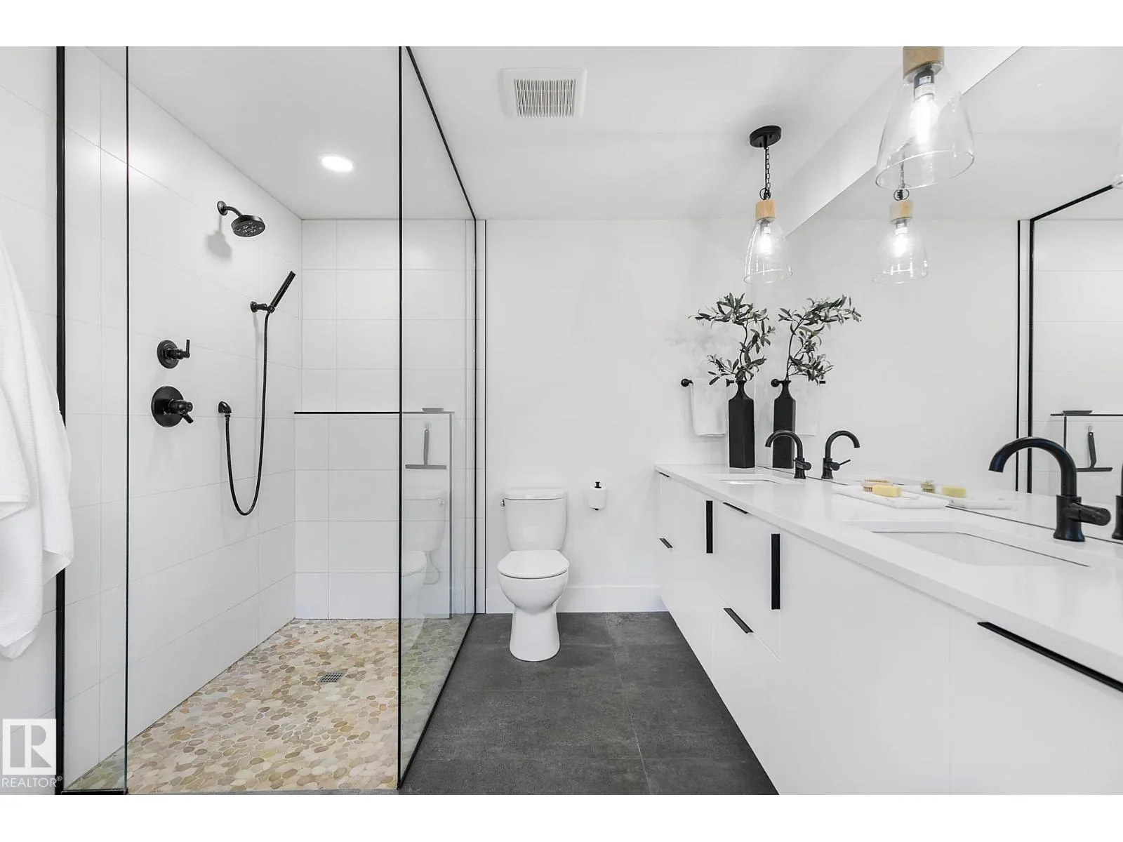 100 WOLF WILLOW CR NW
