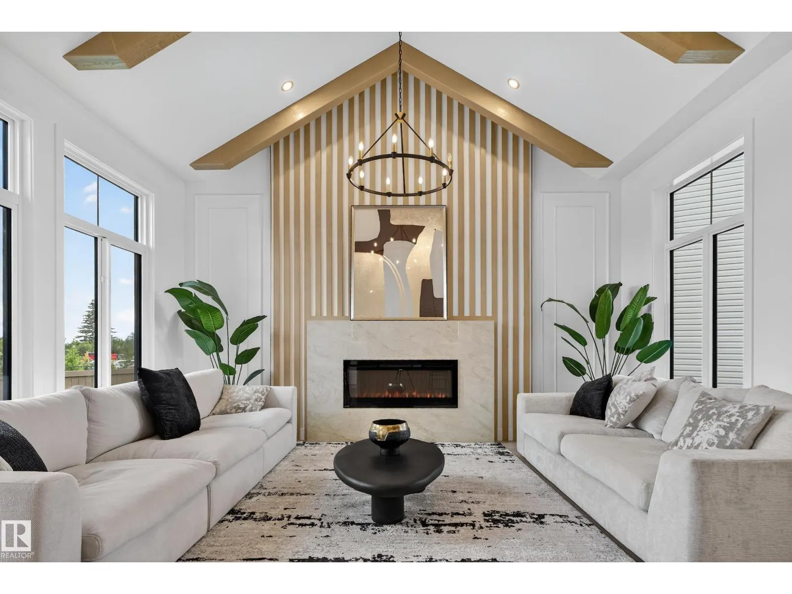 712 166 AV NE