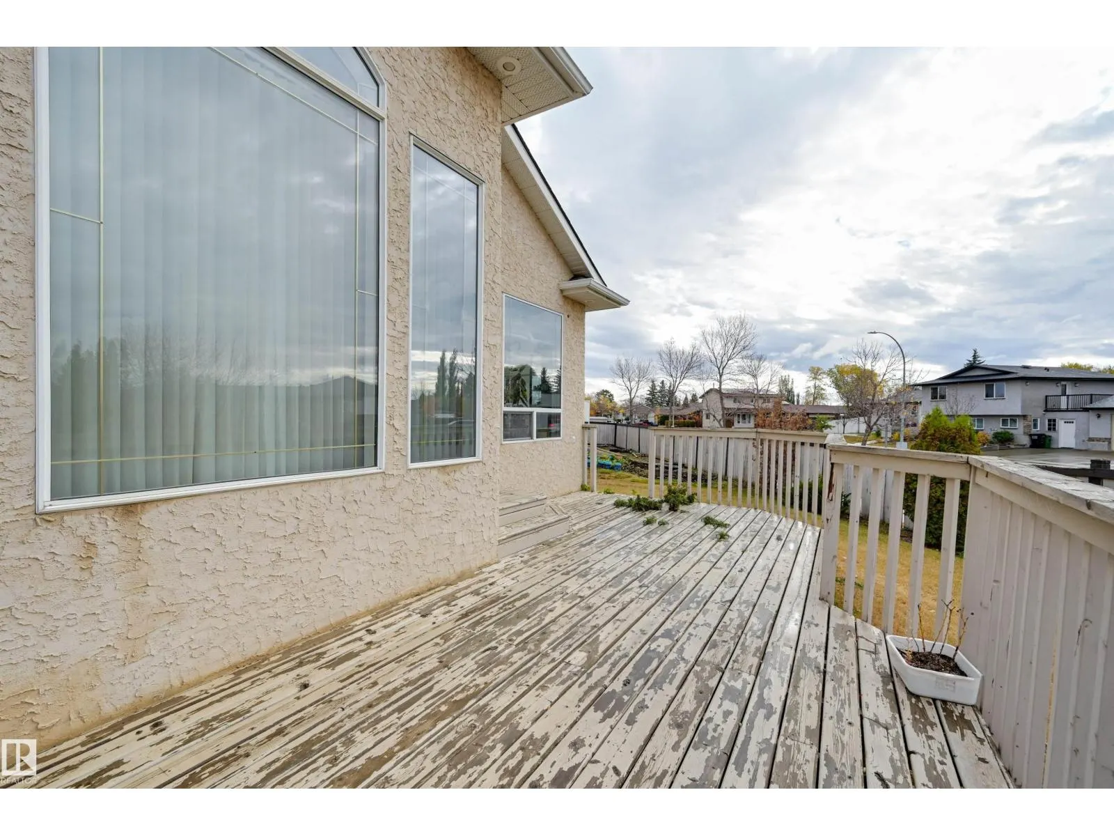 15532 103 ST NW