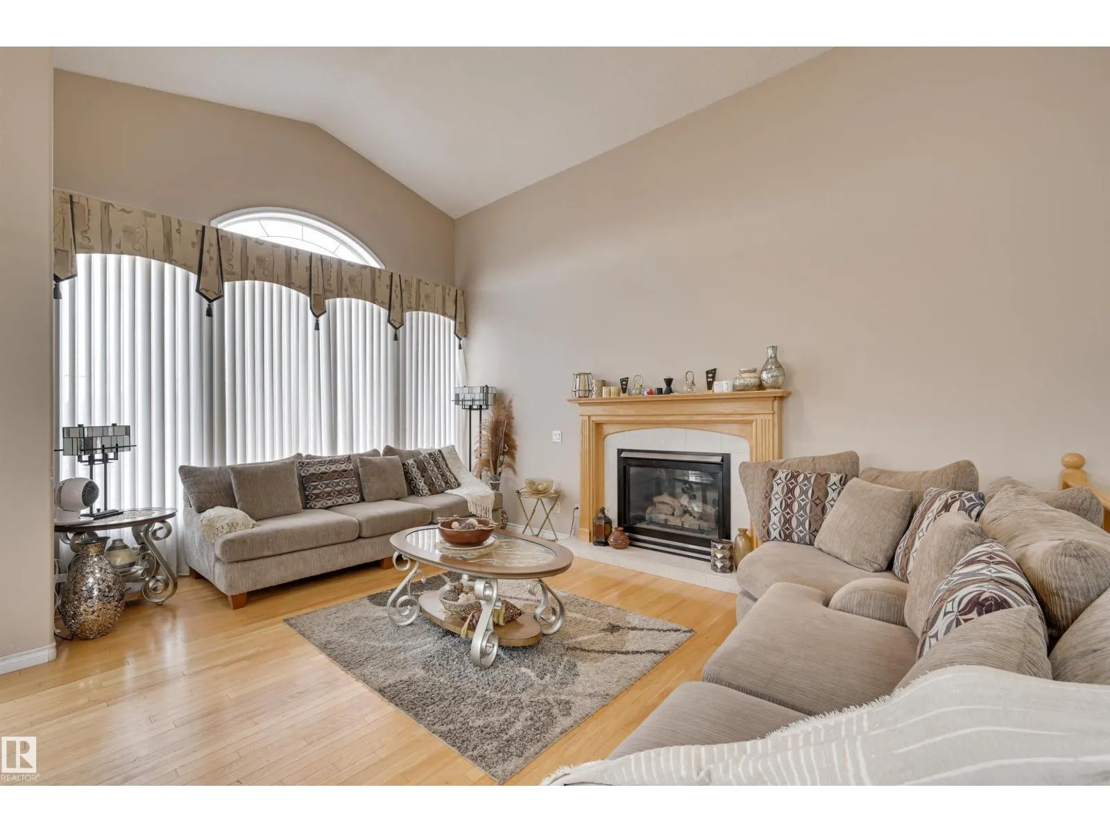 15532 103 ST NW