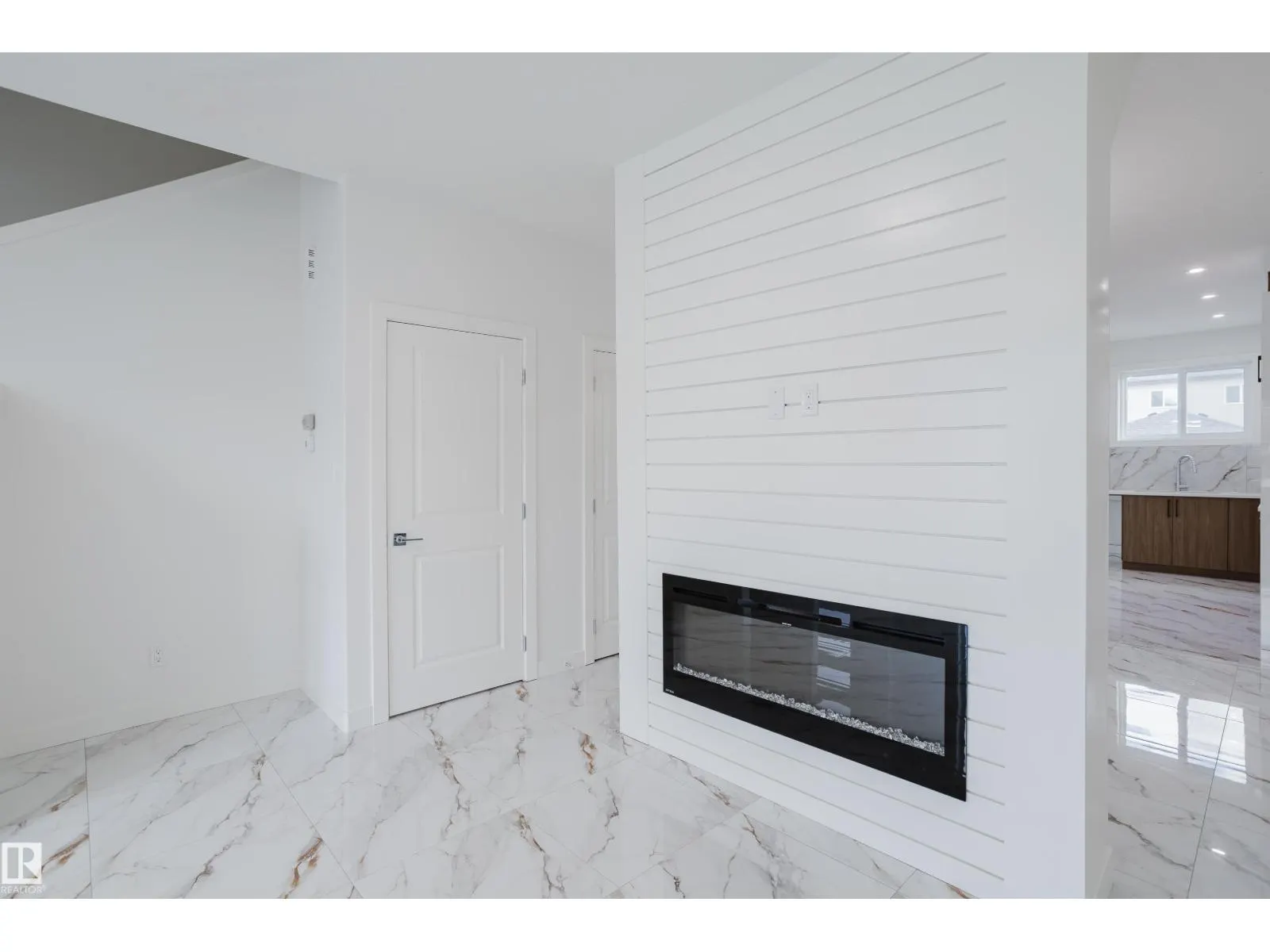 4105 67 ST