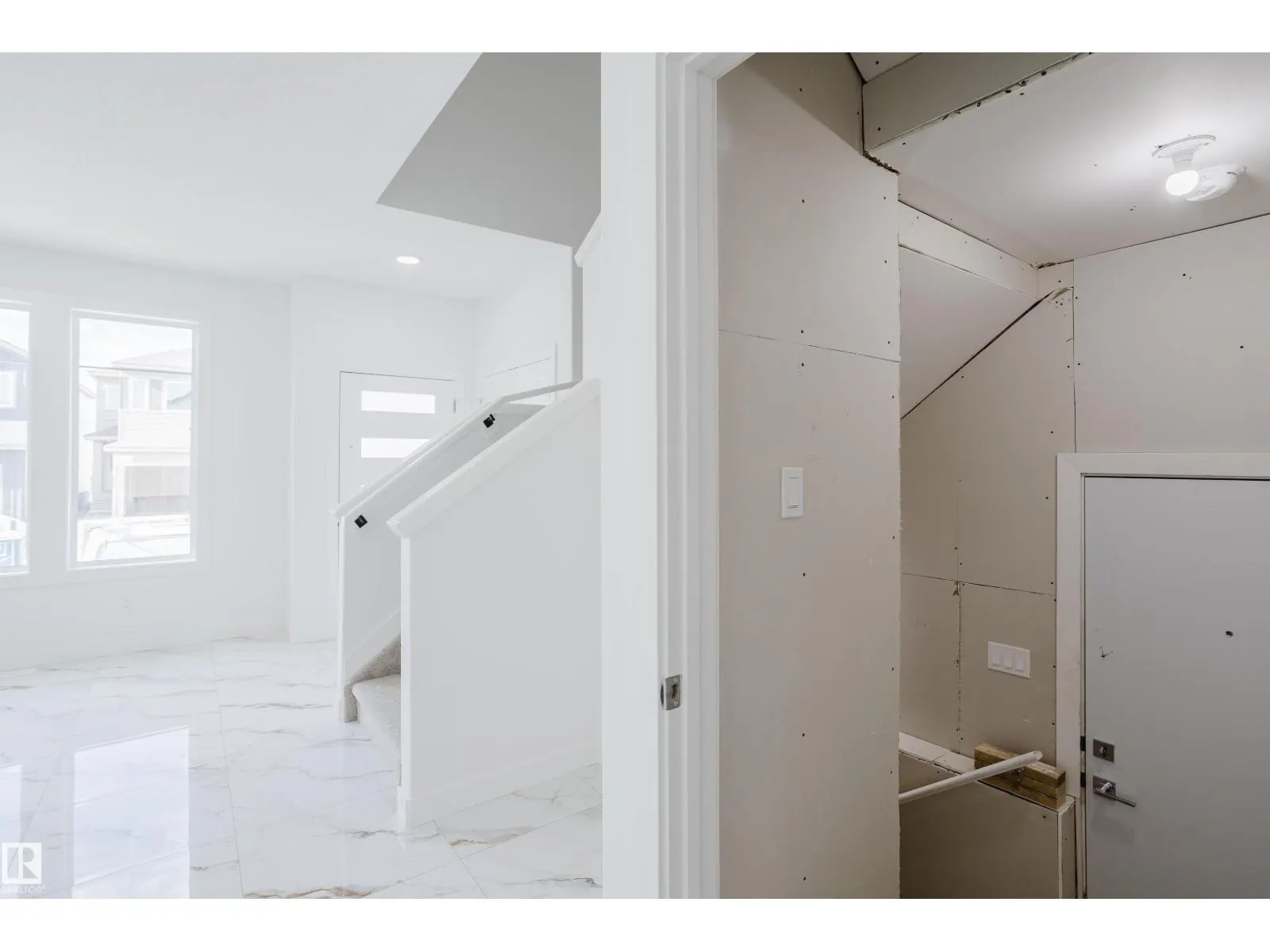 4105 67 ST