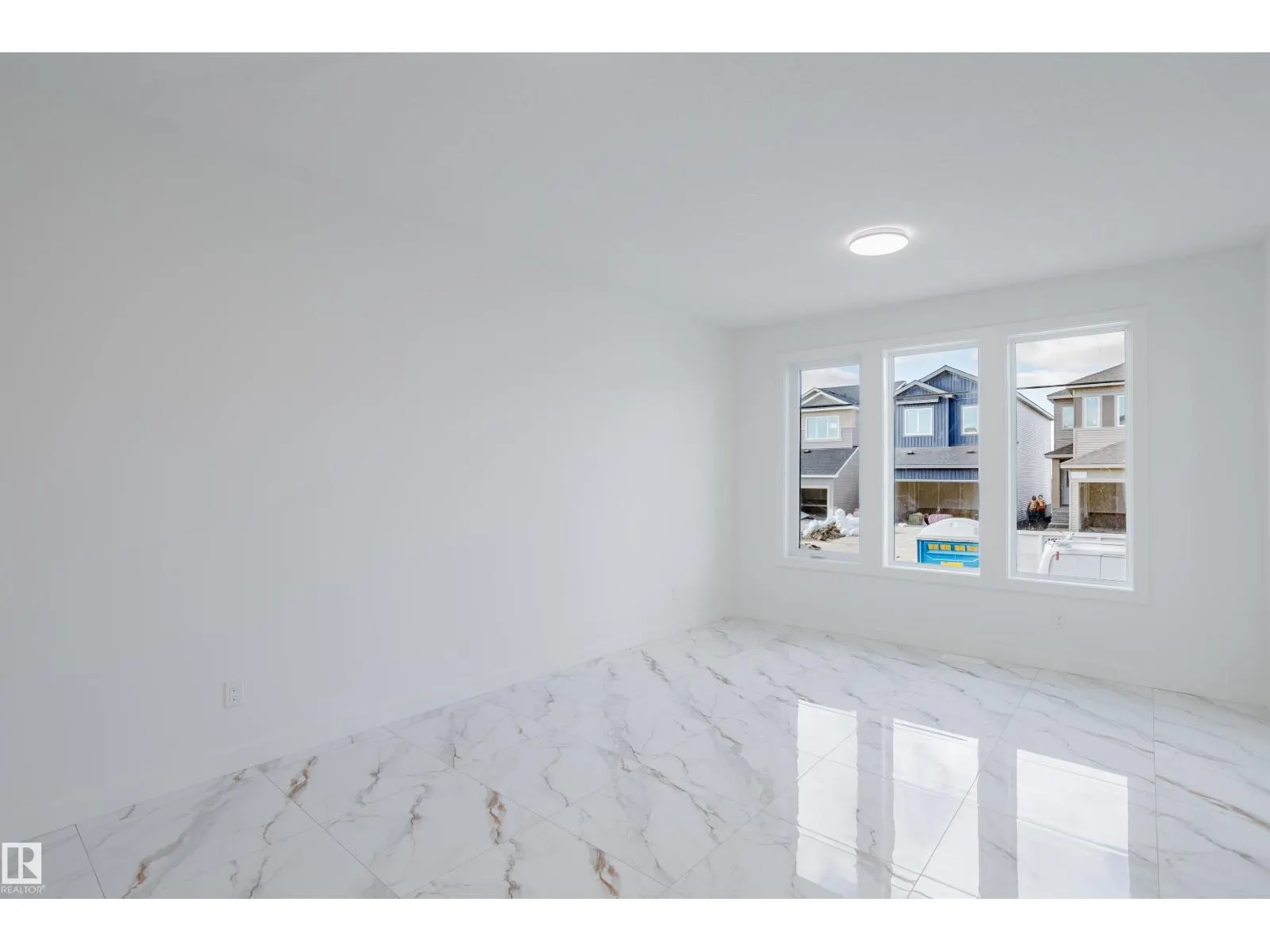 4105 67 ST