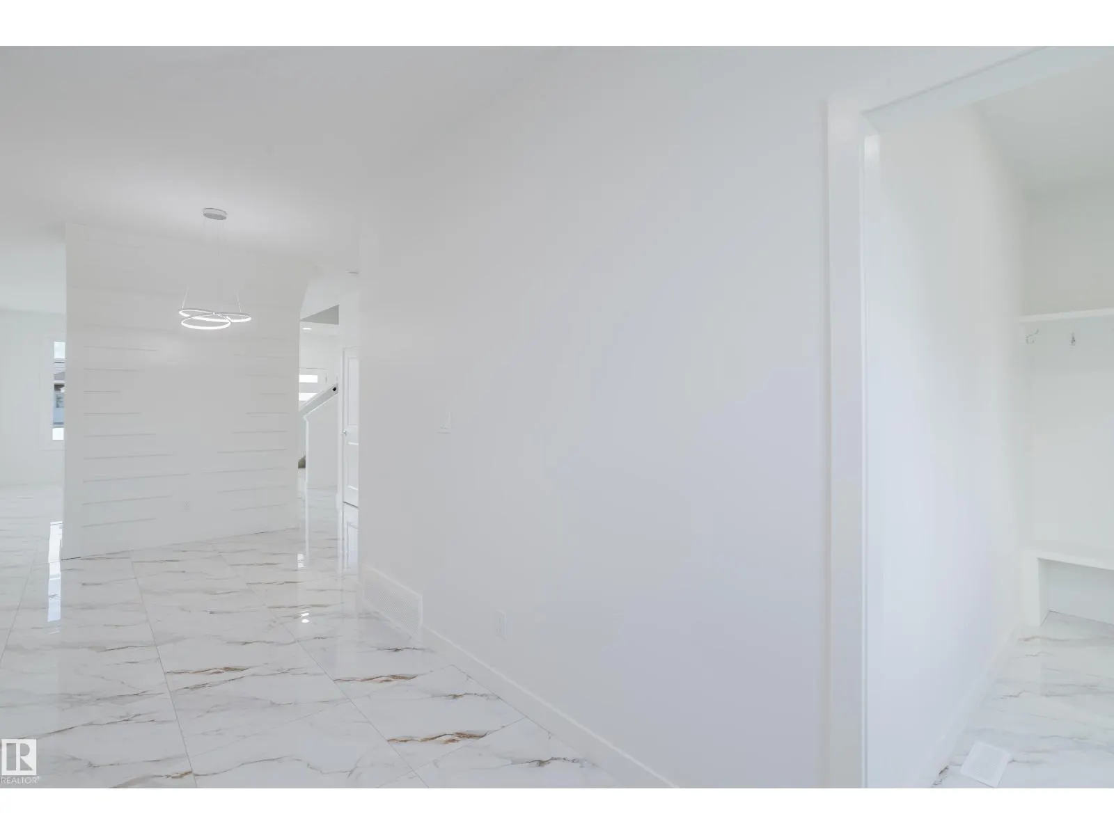 4105 67 ST
