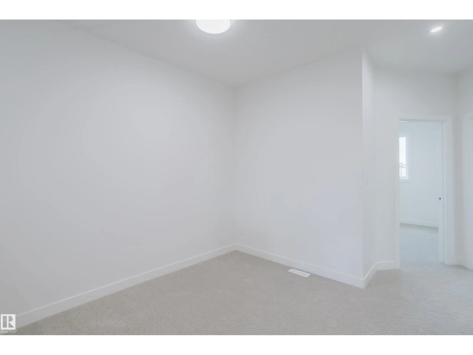4105 67 ST