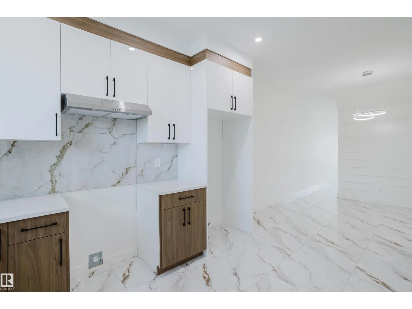 4105 67 ST