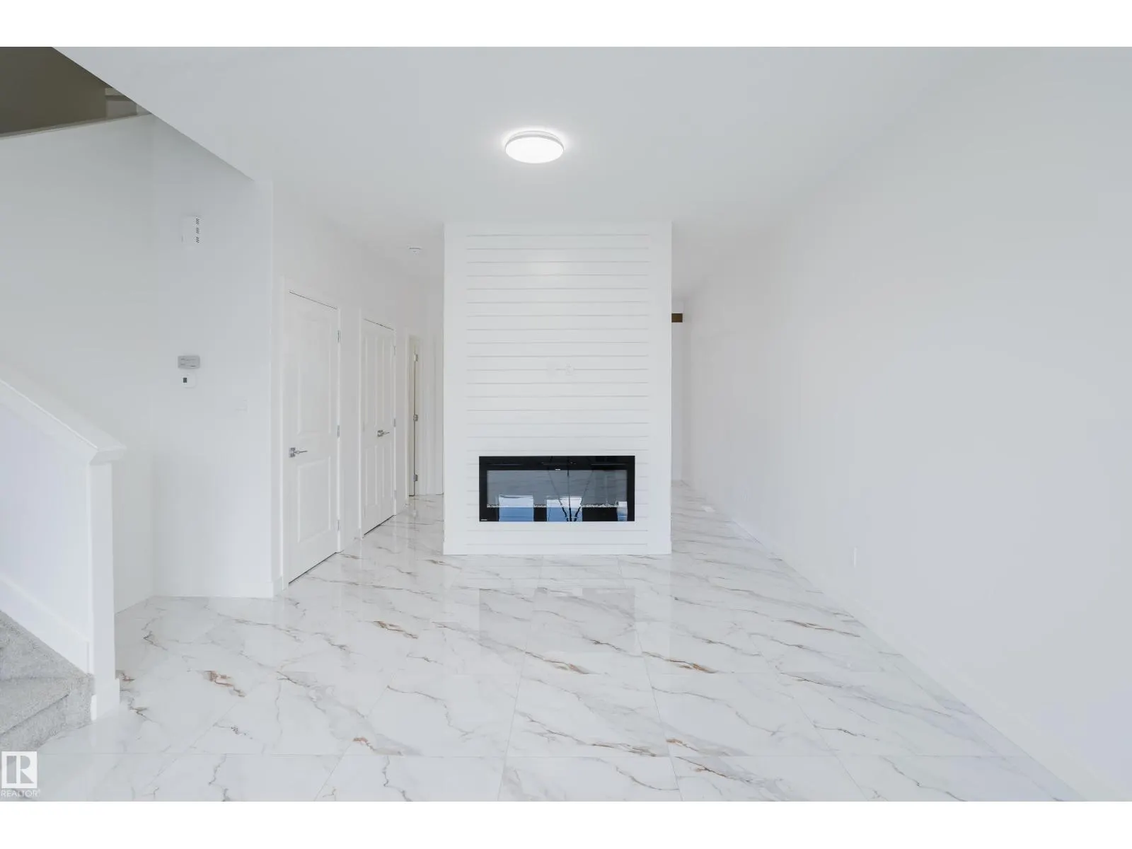 4105 67 ST