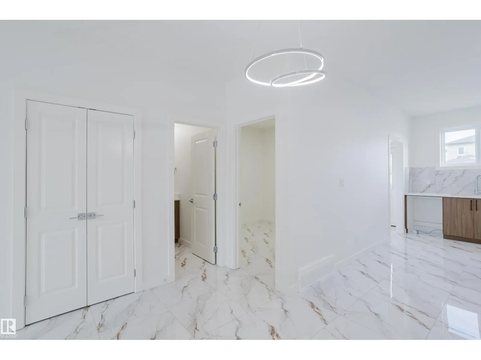 4105 67 ST
