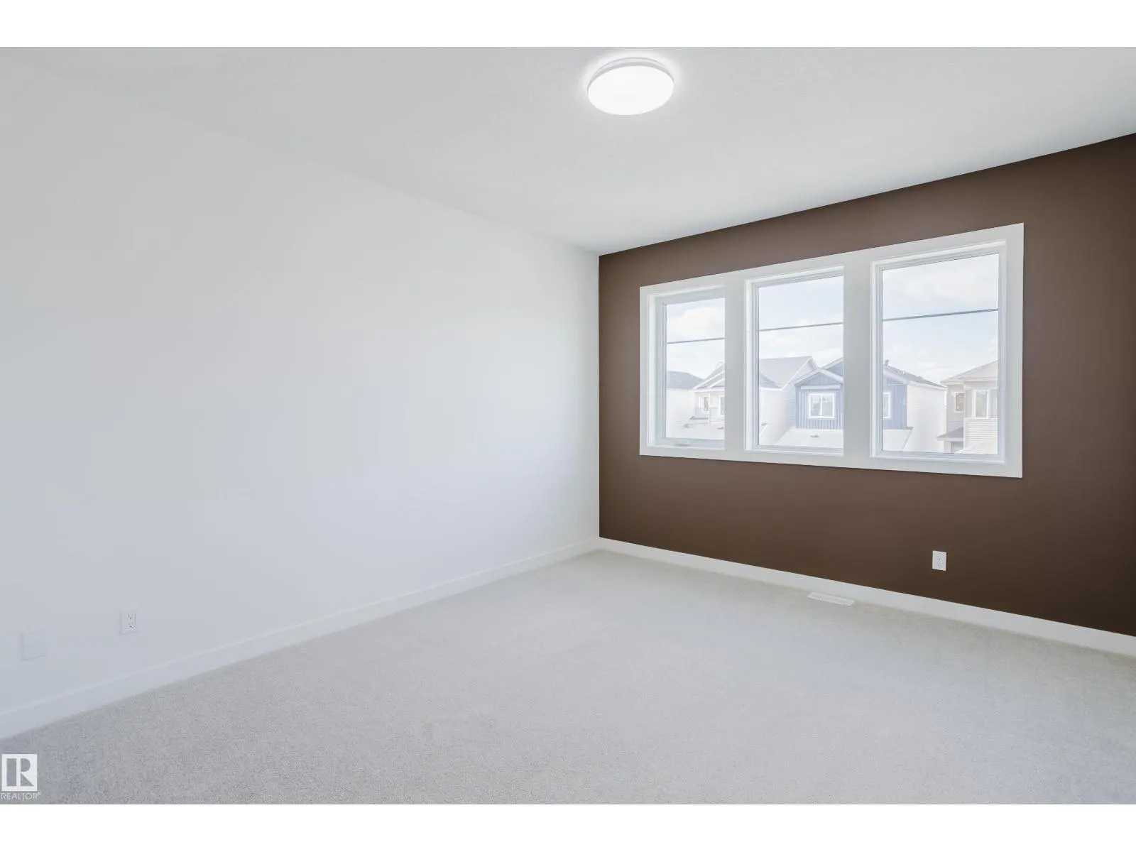 4105 67 ST