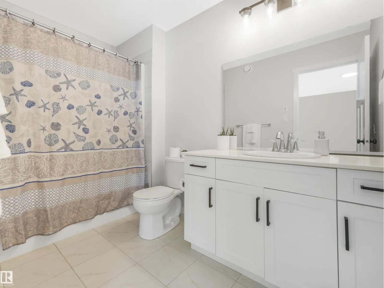 9311 226 ST NW