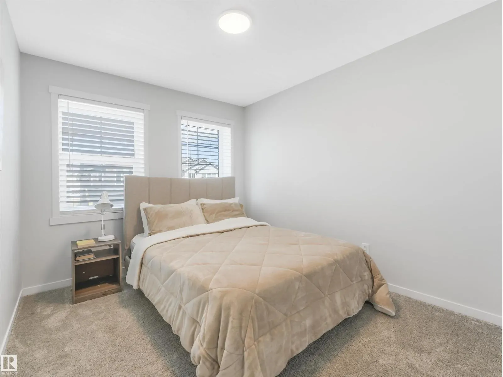 9311 226 ST NW