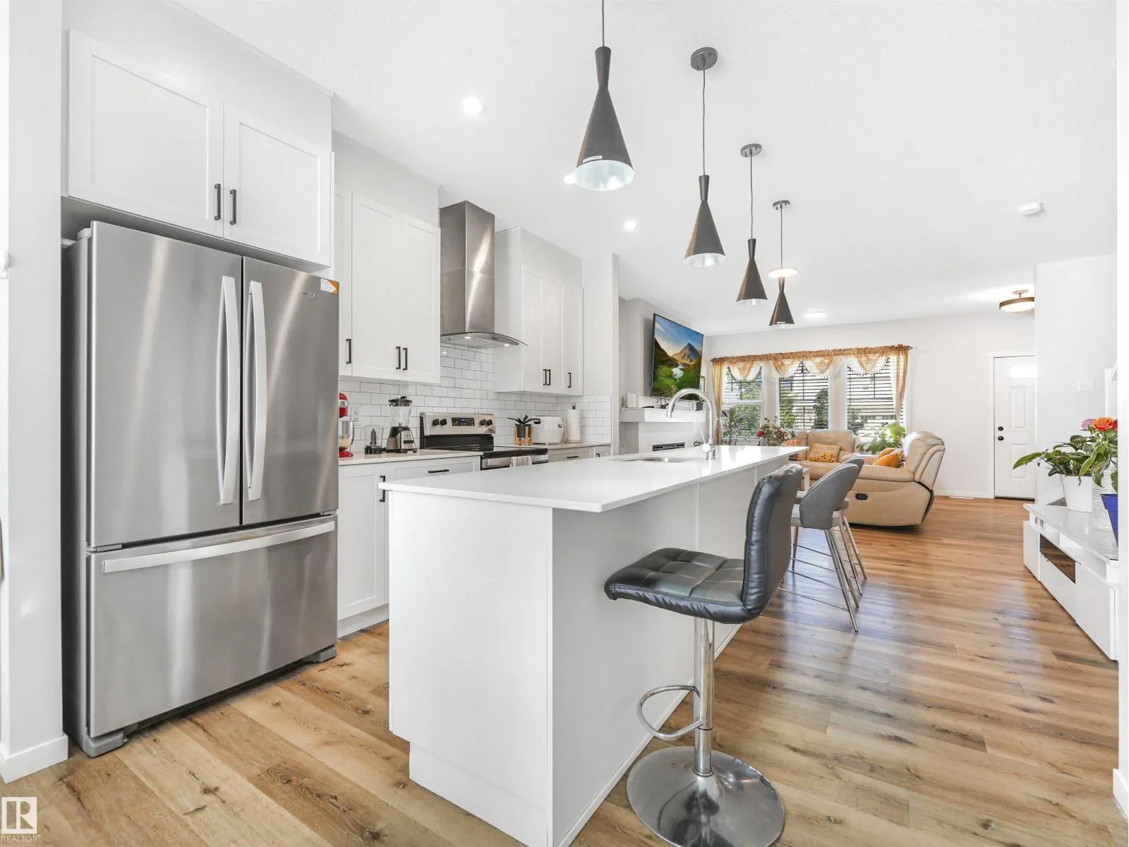 9311 226 ST NW