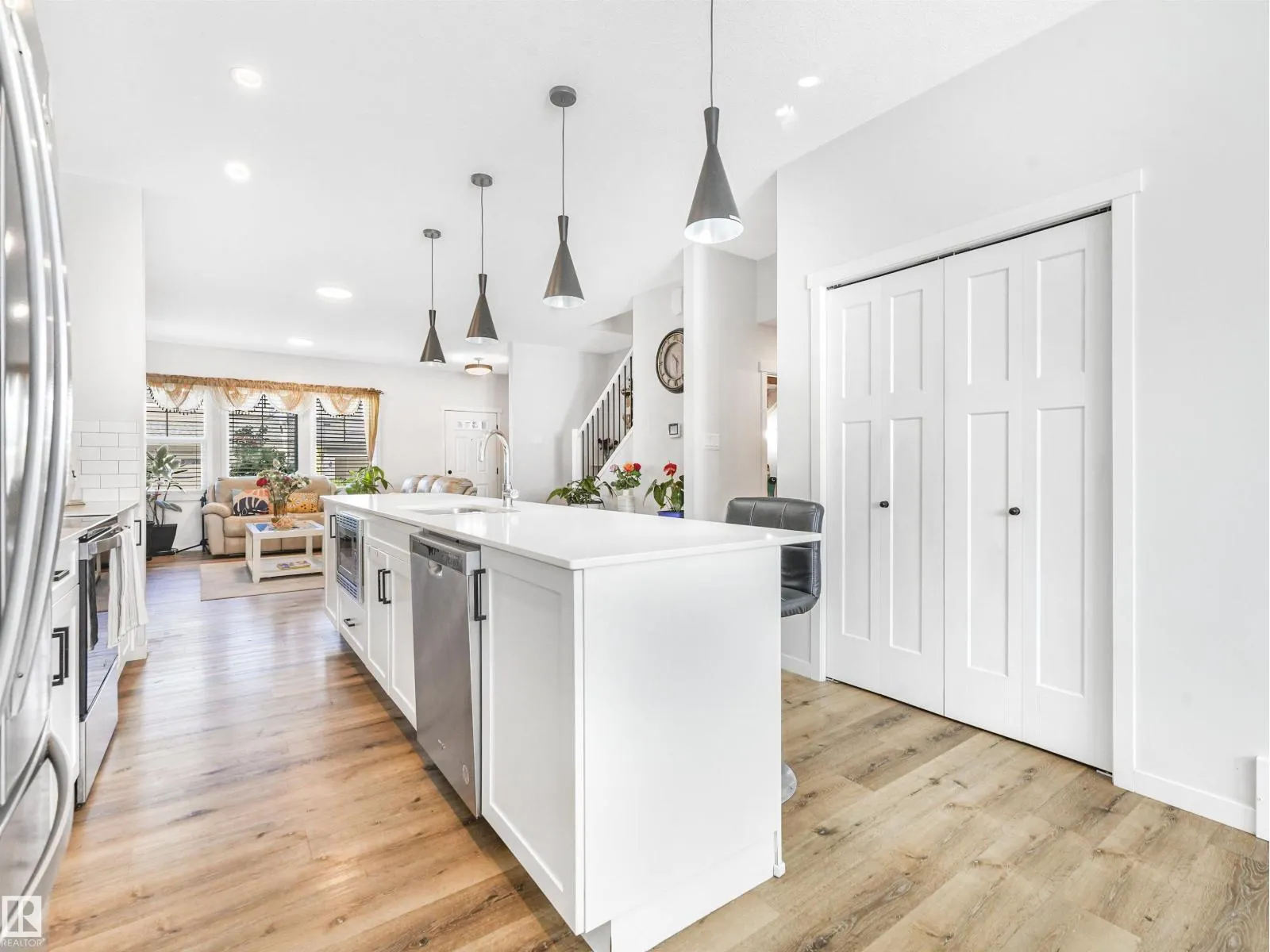 9311 226 ST NW