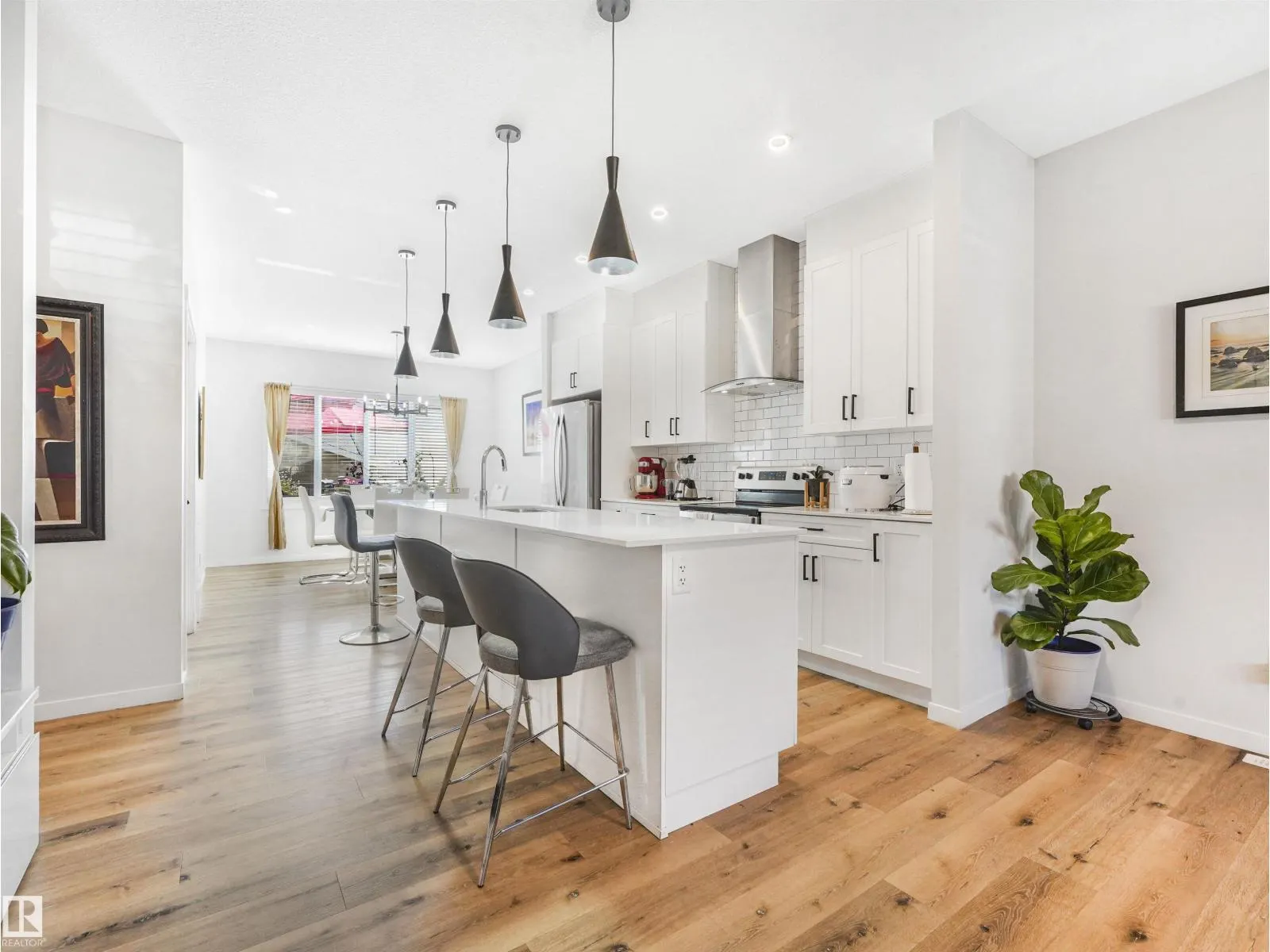 9311 226 ST NW