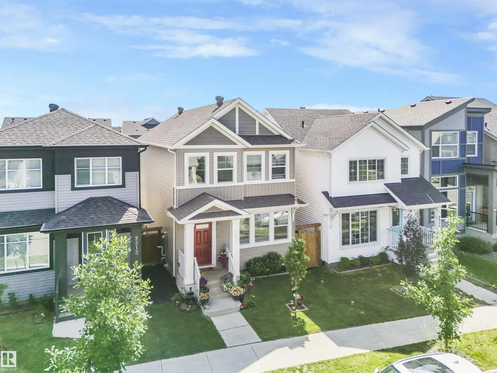 9311 226 ST NW