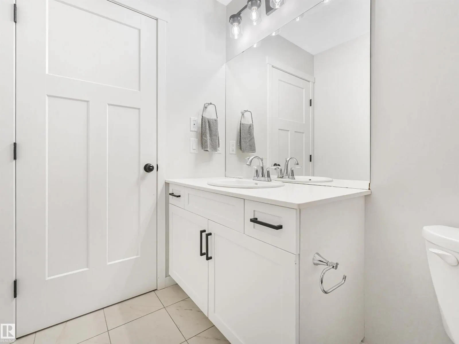 9311 226 ST NW