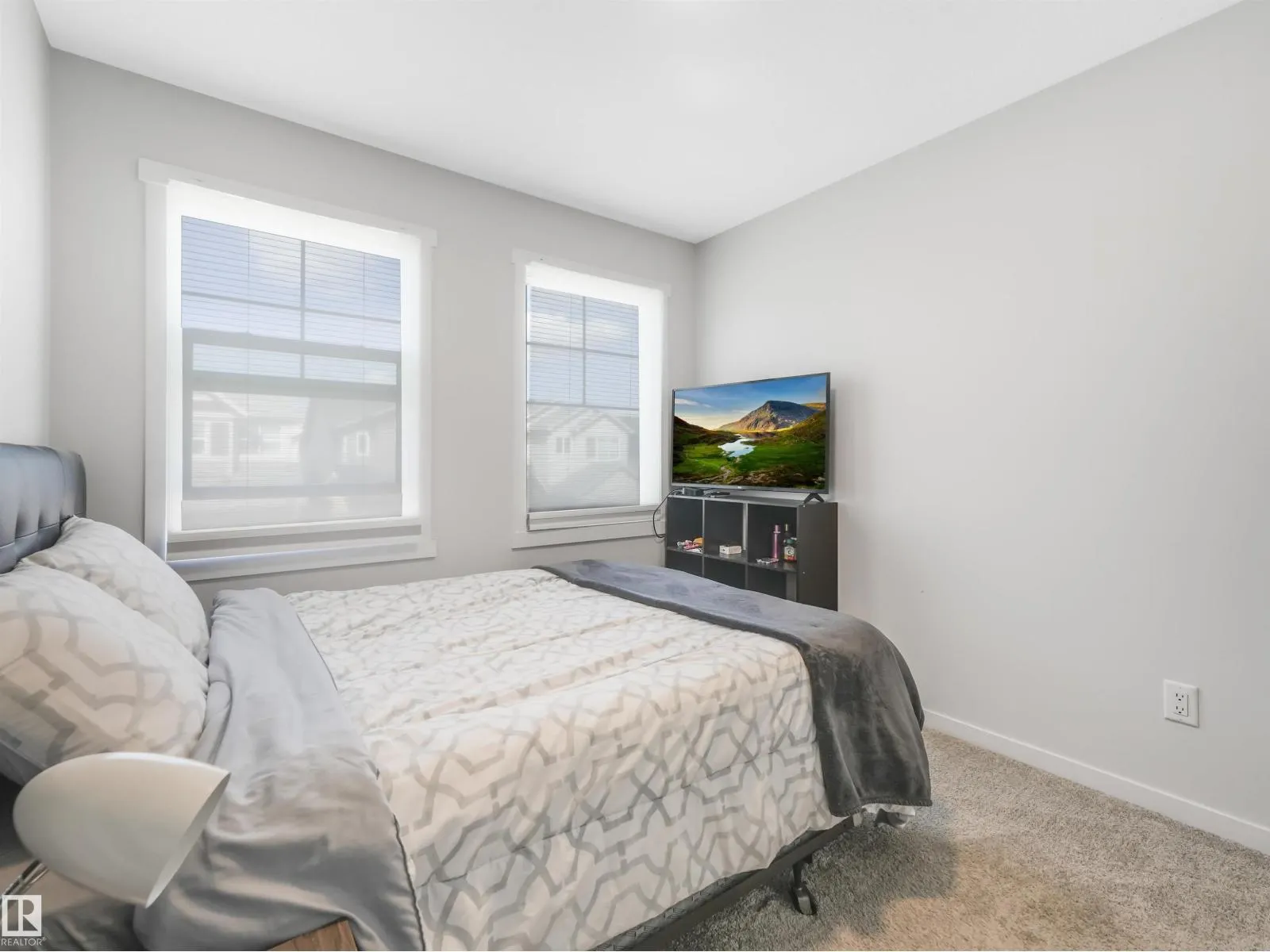 9311 226 ST NW
